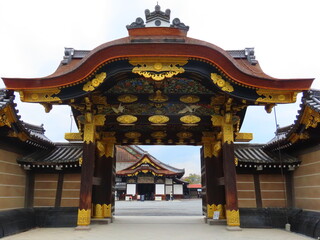 golden temple gate