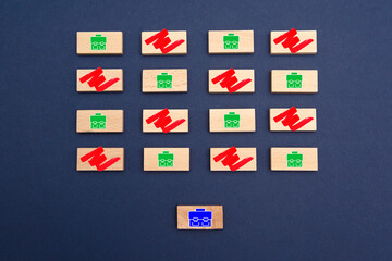 Tables condamnées en classe par mesure de précaution