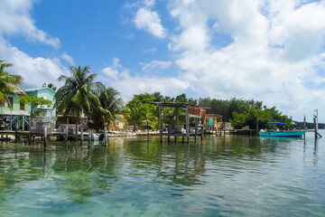 Fototapeta na wymiar Tropical paradise Cayae Caulker, Belize in the caribbean sea