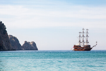 Fototapeta na wymiar sailboat in the sea