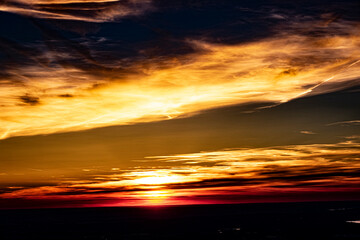 Fototapeta na wymiar Bunter Sonnenuntergang