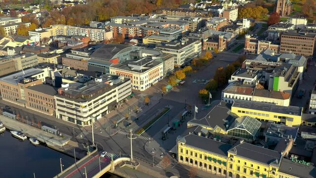 Downtown in Drammen city, Norway. The name here is Bragernes. The bridge called Bybrua crosses the river Drammenselva to Str&oslash;ms&oslash;.