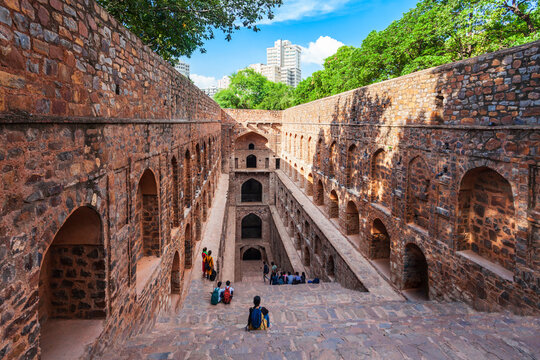 Agrasen ki Baoli step well, Delhi