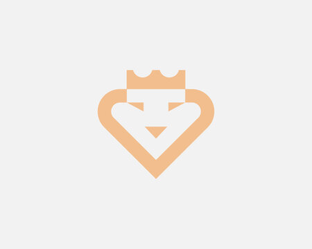 Lion face crown logo design. Universal premium vector logotype.