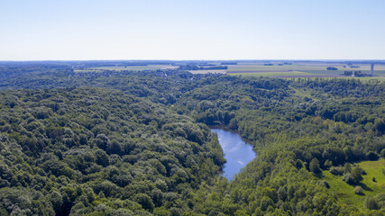 Fototapeta na wymiar étangs de Hollande dans la forêt de Rambouillet près de Versailles