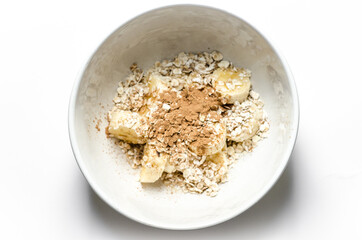 bowl of cereal whith banana