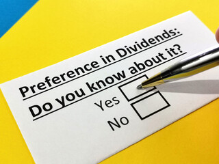 Fototapeta premium Questionnaire about stock investment