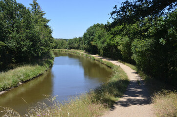 Canal de Nantes à Brest. Nort-sur-Erdre, Héric. Loire-Atlantique, west of France