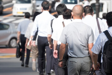 東京　通勤風景　2020年6月10日　猛暑日　新宿駅前　