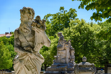 Fototapeta premium ニーム フォンテーヌ庭園