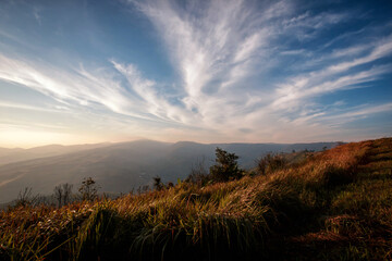 Obraz premium Sunrise landscape view from phu lom lo hill, Phetchabun province, Thailand.