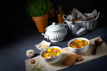 Hearty pea soup after grandmas rezept