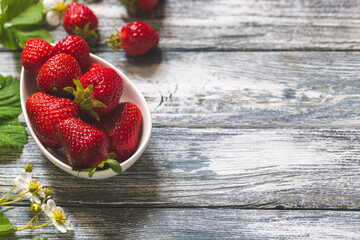 strawberry, ripe, food, berry, background, antioxidant, agriculture, bowl, banner, closeup, delicious, dessert, eating, farm, fresh, freshness, fruit, garden, gourmet, green, group, harvest, health, h