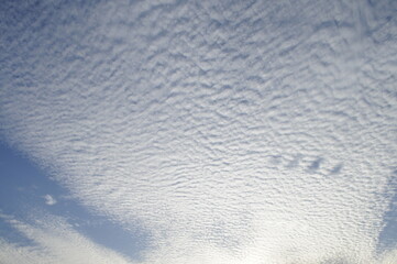 梅雨前の空模様