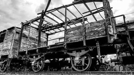 Crumbling wagon from the boards of an old train © RITHOR