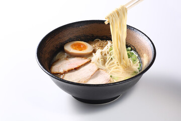 豚骨ラーメン