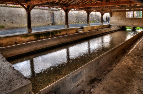 Lavoir municipal &agrave; Meillonnas, France