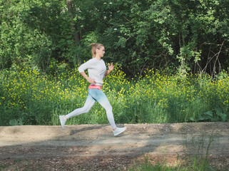 Young Female Forest Runner - 356970899