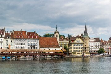 Fototapeta na wymiar Embankment of Reuss river in Lucerne, Switzerland