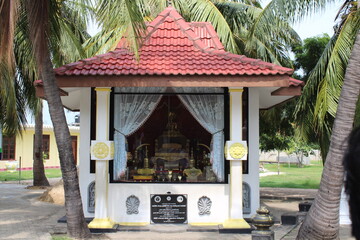 buddhist temple 