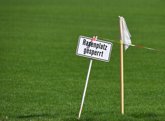 gesperrter Sportplatz © Axel