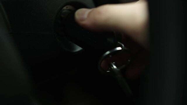 Starting the car by inserting the key into the ignition