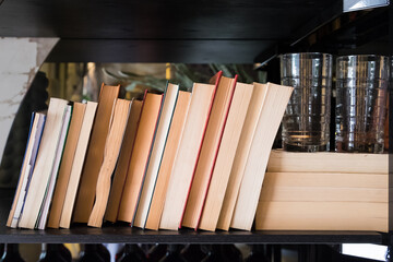 Estantería con libros