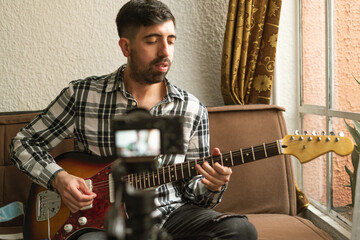 Guitar lessons online, classes online