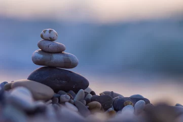 Papier Peint photo Lavable Zen stack of zen stones on pebble beach