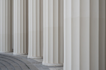 Architecture details: row of columns