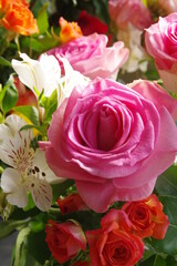 バラとアルストロメリア