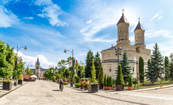 Fototapeta Landscape with central square in Iasi, Moldavia, Romania