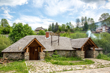 Russische Banja im Touristengebiet Pylypets, UkraineKirche St. Nicholas