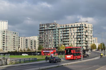 Rolgordijnen stadsgezicht van stedelijk gebied Stratford, Londen, Engeland, Groot-Brittannië (VK). Hoog woongebouw. Appartementen. Appartementen. © Constantin