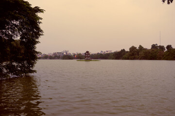 Naklejka premium Hoan Kiem lake