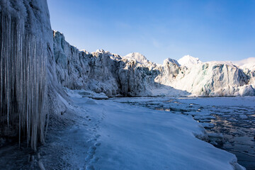 Lodowcowy krajobraz Arktyki © blackspeed