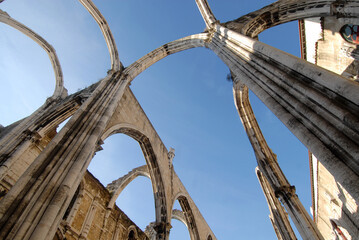  The convent of Carmo is a convent of the Carmelite order. The great Gothic church of the convent was destroyed by the earthquake of 1755.