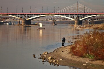 most nad rzeką