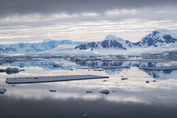 Fototapeta na wymiar Icebergs along the Grandidier Channel, Antarctica