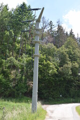 Endmast einer Starkstormleitung