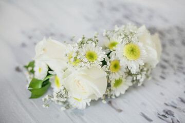 Naklejka na ściany i meble bouquet of white flowers