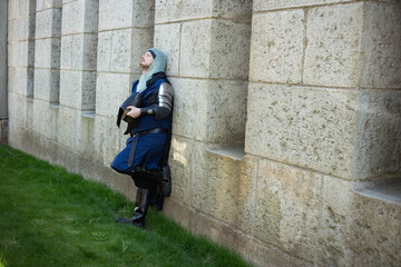 Obraz premium Blue Guard / Blue Knight photoshoot by castle. Inspired by the seige of gondor from lord of the rings