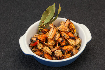 Pickled mussels in the bowl