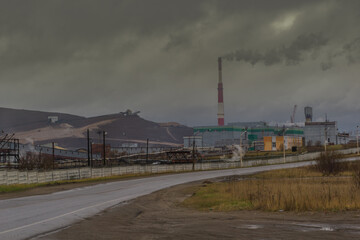 Fototapeta na wymiar power station in the evening