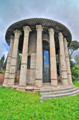 Fototapety  Świątynia Herkulesa Zwycięzcy w Rzymie