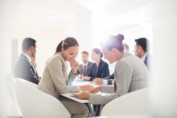 Obraz premium Business people meeting at conference table