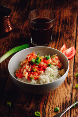 Scrambled eggs with tomatoes, leek and white rice