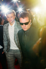 Bodyguard escorting celebrity at event