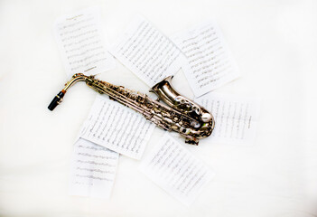 Obraz premium saxophone on white background