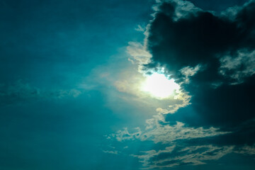 Fototapeta na wymiar sun and sky with clouds